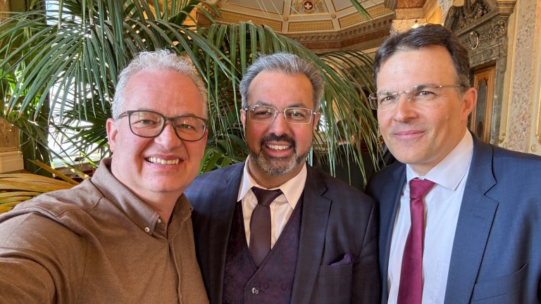 Lukas Eggenberg, TV-Redaktor, Nik Gugger, Nationalrat, Marc Jost, Nationalrat (v.l.) | © 2025 ALPHAVISION